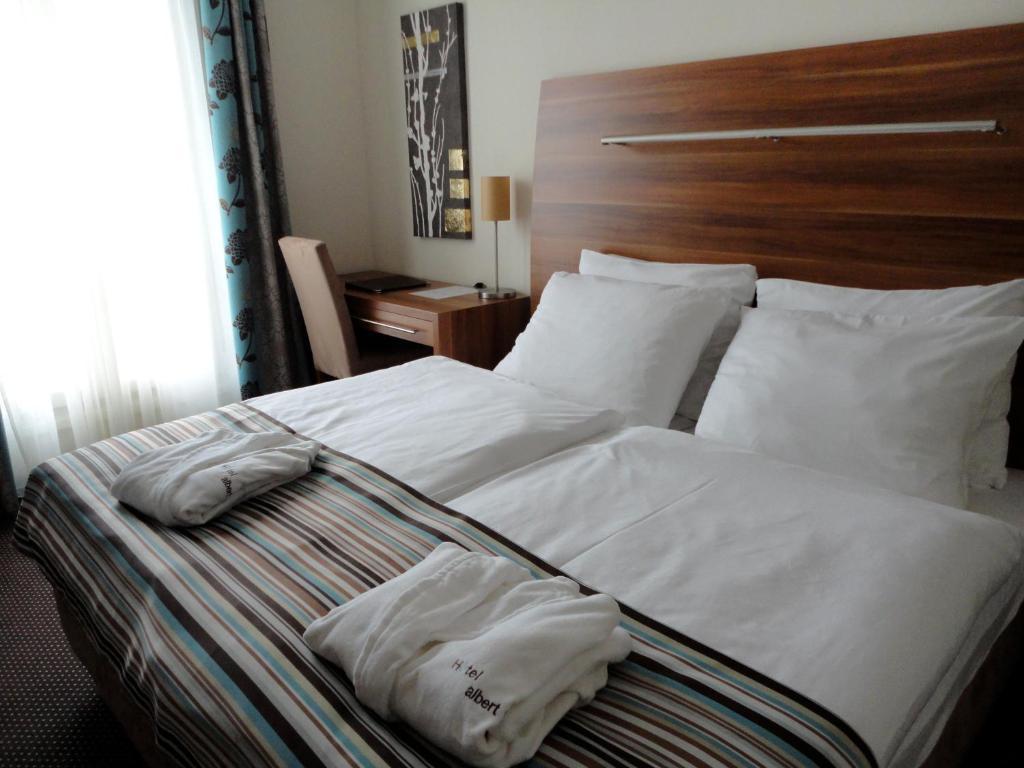 Albert Premier Hotel Bagnoles-de-l'Orne Habitación foto